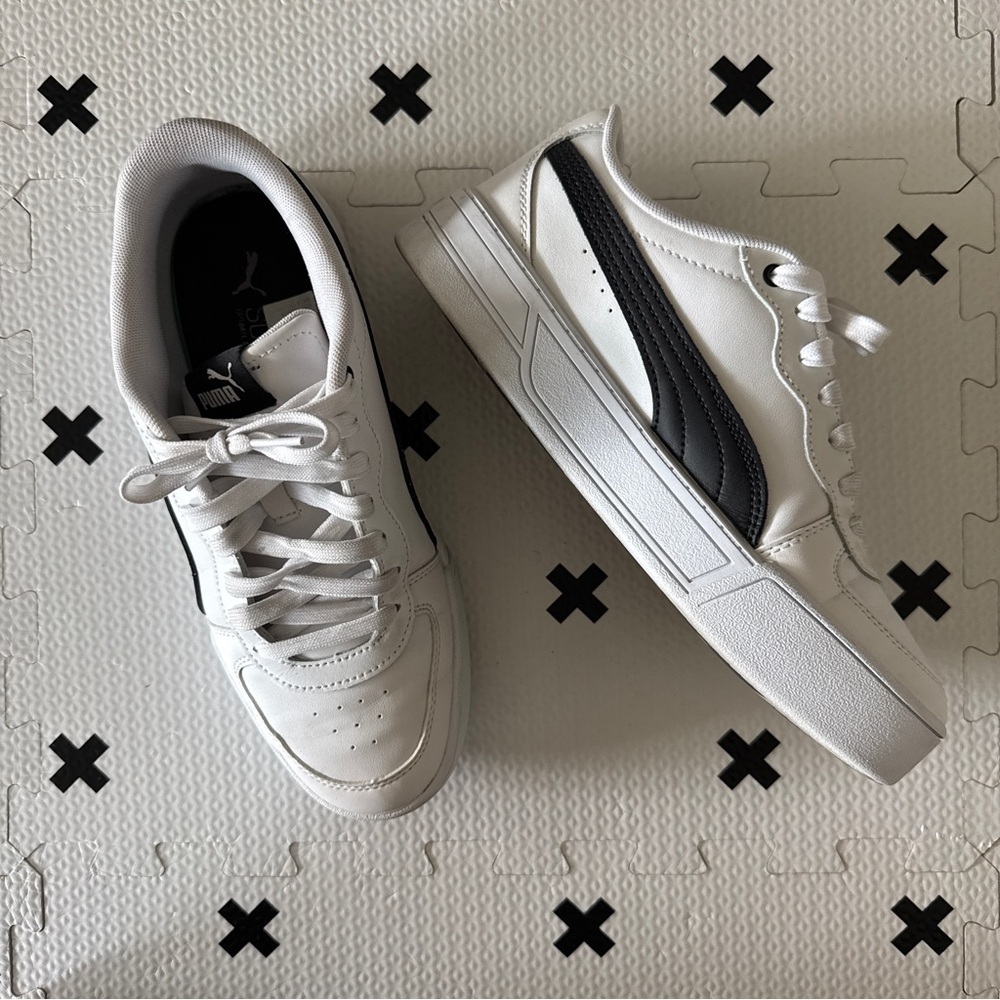Puma Skye women’s softfoam White and Black platform Sneakers